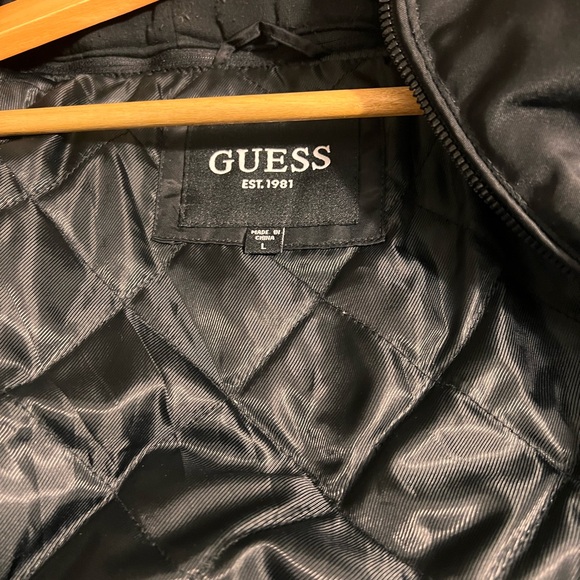 Guess jacket hooded large - Picture 2 of 5